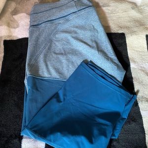 Lululemon Blue Cropped Leggings